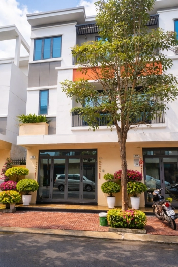 NHÀ PHỐ 3PN BÌNH CHUẨN THUẬN AN – ĐƯỜNG THÔNG 13M GIÁ CHỈ 2.99 TỶ/CĂN (100%)