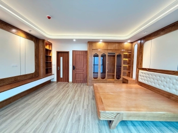 Bán 52m – 8 Tầng – 5.8m.Mặt Tiền. ( Nguyễn Khang ) Cầu Giấy. ô tô