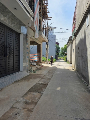 Bán gấp lô đất giá mềm tại Sài Sơn - Quốc Oai 75m², Ô tô đỗ cửa - Giá chỉ 5x tr/m²