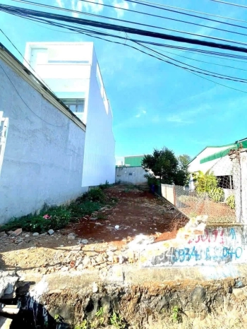 Đất siêu dài mặt tiền Nguyễn Gia Thiều 5,3x29,3 nở 8m giá 4,3 tỷ Quỳnh Anh