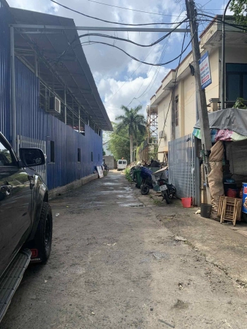 chính chủ bán đất ở hẻm sô 38 , hẻm  5m thông Hà Huy Tập và Ngô văn Năm (sát khu Hiệp Phúc), bán từng thửa 5x26 hoặc 4x26 , hoặc bán hết lô 24*26m, thổ cư 100%