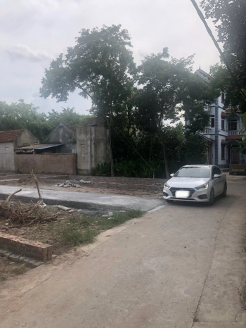 Bán cắt lỗ 43m2 đất, mặt tiền 4,56m Thanh oai chỉ với 700 triệu, sđcc. LH 0866833236