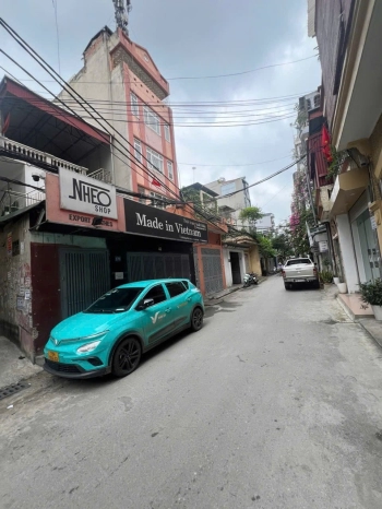 Nhà Giáp Bát, Hoàng Mai. Lô góc 2 mặt. Ô tô tránh. Dưới 10,4 tỷ. Ở và Kinh doanh