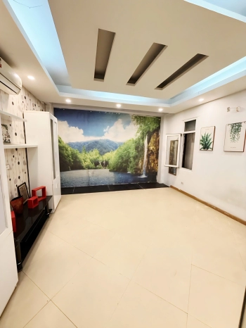 Hiếm nhà lô góc Hoàng Hoa Thám gần phố 2 thoáng 52m² x 4 tầng hơn 11 tỷ