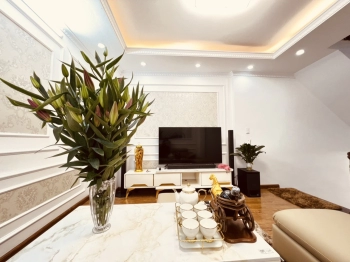 Bán nhà ngõ 69A Hoàng Văn Thái 44m2*4 tầng, Ô TÔ ĐỖ CỔNG, chỉ 4.55 tỷ.