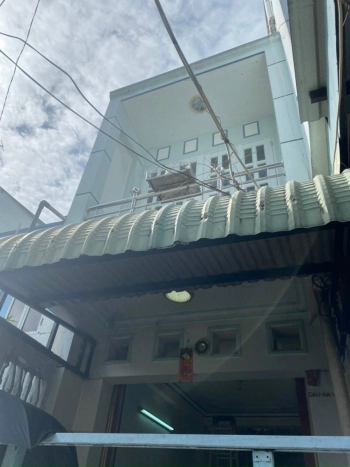 Bán nhà TRỆT + LẦU NÂM ĐÚC hẻm 158 Phan Đình Phùng Cần Thơ