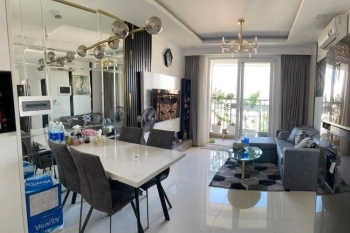 Căn hộ Saigon Mia ban công hướng Đông Nam, view thành phố thoáng mát.