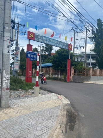 CHỦ NGỘP BÁN GẤP LÔ ĐẤT 200M2 FULL THỔ CƯ - GẦN CHỢ TÂN PHƯỚC KHÁNH -CHỈ HƠN 2 TỶ