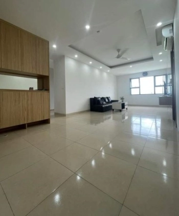 Cần bán chung cư căn góc Golden Park Tower, gần Công viên Cầu Giấy.