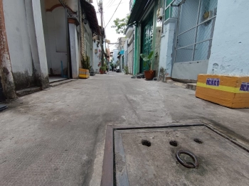 Bán nhà Tân Phú,đường Thoại Ngọc Hầu 52m2, 3PN,hẻm Ô tô, gần MT 4,4 tỷ.