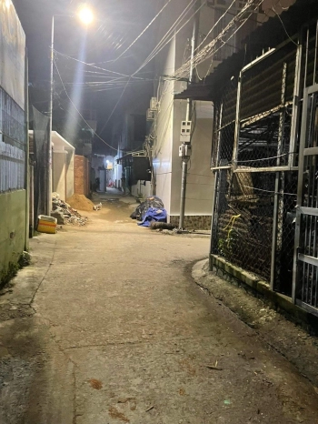 Bán nhà nguyên căn 2 mặt ngay trung tâm thị trấn diên khánh 98m2