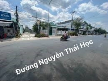 Bán ngộp miếng đất mặt tiền đường lớn