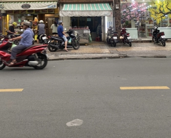 Nhà mặt tiền 180m2, 4 phòng ngủ đường Huỳnh Mẫn Đạt, P.2, Q5, Tp. HCM