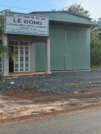 Chính chủ cần bán nhà cấp 4 và kho lớn