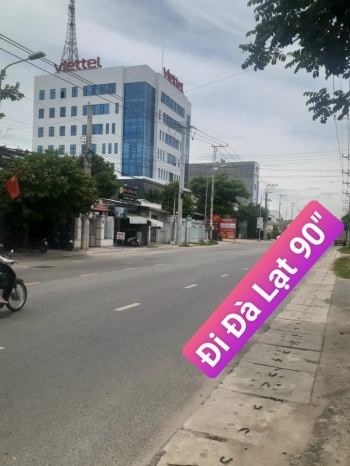 Chính chủ cần bán đất mặt tiền đường 21/8 . Thổ cư , sổ riêng . Ninh Thuận 