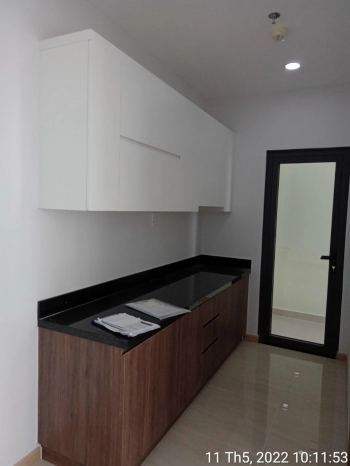 Cho thuê căn hộ 2pn,2wc, view hồ bơi