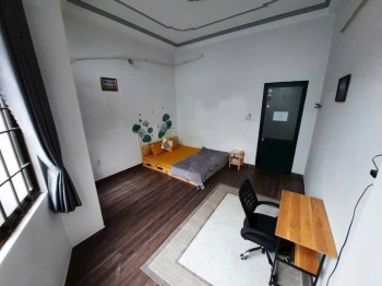 Cho thuê giá Stockholm. Nhà 2 lầu. Ngang bánh đức phát cần thơ