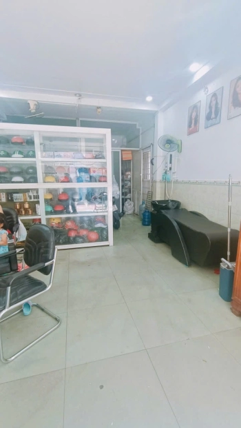 Mặt tiền TÂN PHÚ 71m2, vị trí kinh doanh, giá rẻ