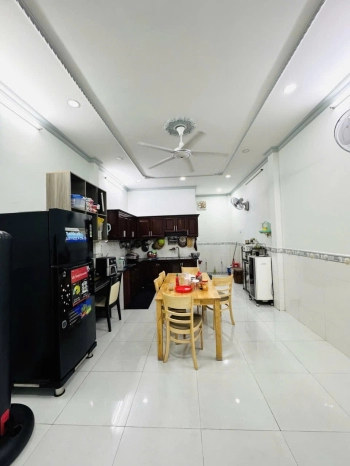 Bán gấp nhà mặt tiền 90m2, 4 tầng btct, giá rẻ