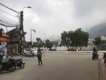 Bán đất đường hùng hồ sapa S: 300m2 giá banz 40 ty xyz