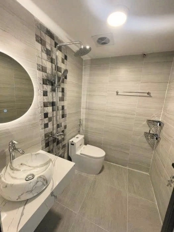 Bán gấp nhà phố Khương Trung, DT 132 m2, đường ô tô, sổ hồng