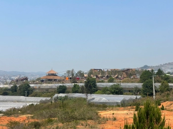 Mặt tiền Bidoup TT Lạc Dương, vừa kinh doanh, vừa định cư giá tốt