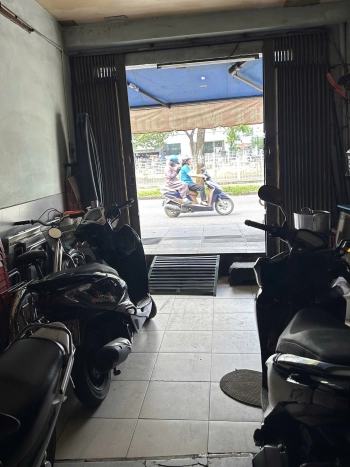 Mặt tiền đường Lò Gốm , bán nhà Q6 giá 25ty(TL)