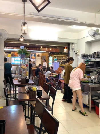 Chính chủ cho thuê mặt bằng giá rẻ tại phố ẩm thực Cấm Chỉ - Hàng Bông - Hà Nội