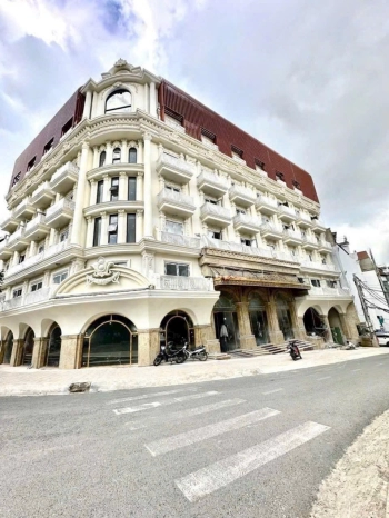 BÁN KHÁCH SẠN 100 PHÒNG – VỊ TRÍ VÀNG GÓC 2 MẶT TIỀN