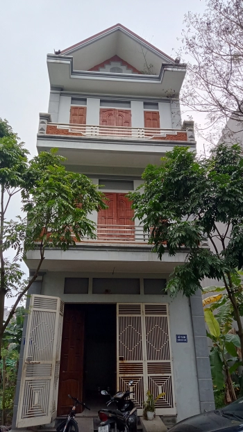 Cho thuê nhà  4 tầng. Trên đường Trần Huy liệu.hải duong