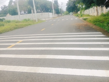 BÁN GẤP LÔ ĐẤT ĐẸP – GIÁ TỐT NHẤT ĐƯỜNG HỒ VĂN HUÊ – TP KON TUM ( P ĐĂK CẤM/QN )