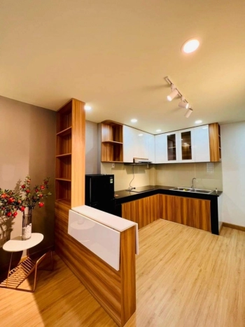 NHÀ ĐẸP LÊ VĂN QUỚI, BÌNH TÂN, DT>60M2, GIÁ 2.7 TỶ, HẺM XE TẢI, NGANG 4 x 15,5 ( NỞ HẬU).