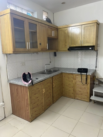 Cho thuê nhà cấp 4 có gác xép, diện tích 33m, sử dụng độc lập. Ngõ nông, thuận tiện đi lại, gần trường câp 1 Minh Khai, gần Trường Đại học Công nghiệp, gần trườ