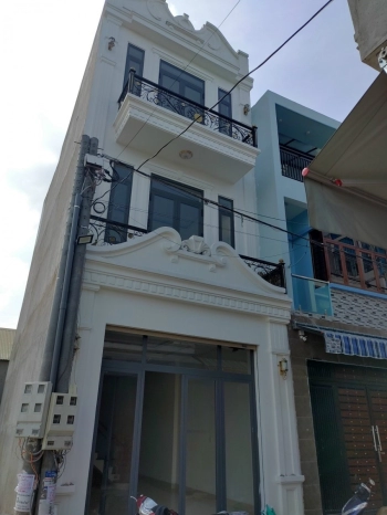 Nhanh tay thì kịp, nhà 1 trệt 2 lầu mới, đường nhựa 5m ngộp giá 2ty9