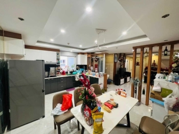 Chính chủ cho thuê Hoàng Kim Thế Gia 4PN 4WC lầu cao view thoáng đẹp ở liền 10tr/th