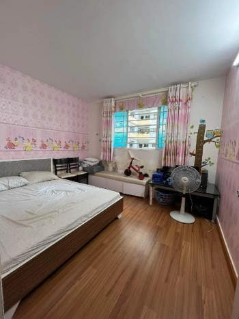 Cần bán gấp căn hộ Lê Thành block B, diện tích 72m2, 2 phòng ngủ, 2 WC