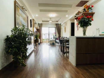 Chính chủ bán căn hộ chung cư Thăng Long Number One 117m2 có 3PN - 2WC ban công đông nam tầng trung