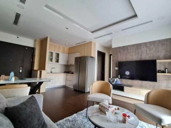 Bán nhanh căn 2 phòng ngủ view công viên Cầu Giấy, sổ đỏ lâu dài