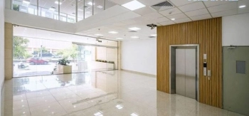 Cho thuê văn phòng mới MT Cộng Hòa, TB, gần Lăng Cha Cả, 147m2, 50 triệu/ tháng