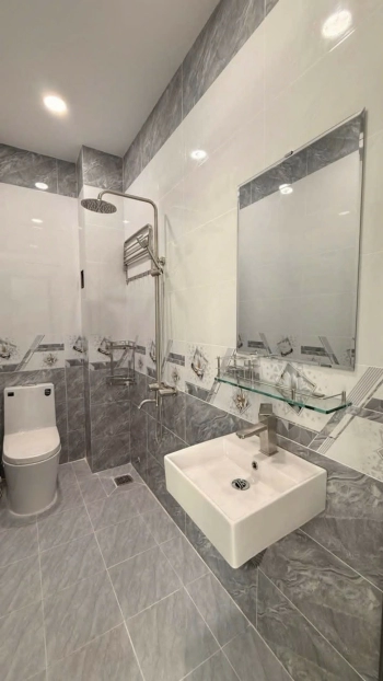 BÁN NHÀ MỚI XÂY,SÁT TÂN KỲ TÂN QUÝ ,ĐƯỜNG NHỰA 8M THÔNG,CHỈ HƠN 7 tỷ