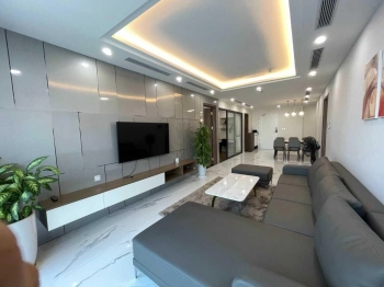 Vợ chồng tôi cho thuê gấp căn hộ Kosmo Tây Hồ 2PN - 3PN CB & full nội thất vào ở luôn giá 12tr/th