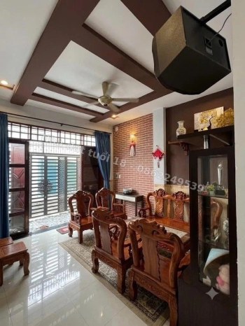 💥 NHÀ 3 TẦNG CĂN GÓC TRUNG TÂM TRƯỜNG THỌ PHƯỜNG THỦ ĐỨC – 5 PHÒNG NGỦ, Ô TÔ ĐẬU TRƯỚC NHÀ