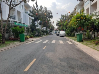 Cho thuê Nhà phố Melosa Quận 9. 3PN, Full nội thất, mới đẹp, vào ở ngay