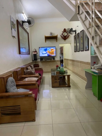 cần tiền bán gấp (nhà đẹp )26 hồ công dự