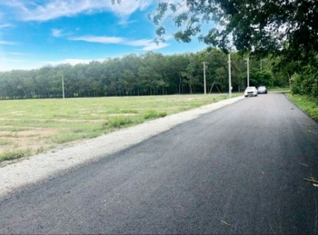 TÔI CẦN BÁN 2.000M2 ĐẤT-MT NHỰA 18M,GẦN CHỢ TRƯỜNG UBND GẦN KCN LỚN. GIÁ 450TR