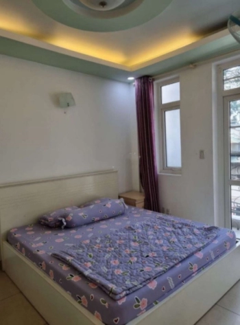 Gần TT Q1 CH PhúcThinh Q5 2PN 1WC đủ NT 9,5tr