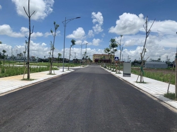 đất nền mặt tiền ngay TTTM Aeon chỉ 580 triệu