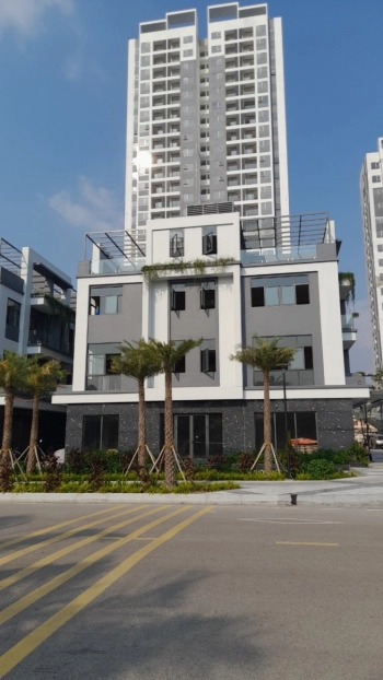 CẦN BÁN CĂN HỘ CAO CẤP, 89M,3 NGỦ, ĐƯỜNG HOÀNG QUỐC  VIỆT,TP BẮC GIANG.