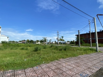 Bán gấp lô đất nền thổ cư tại chợ mới Thạnh Phú Bến Tre 