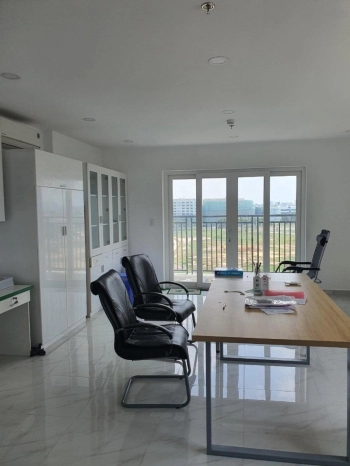 CHÍNH CHỦ CẦN BÁN CĂN HỘ SAIGON ROYAL- P12- QUẬN 4- 74m2/ 1 tỷ350tr- SỔ HỒNG RIÊNG